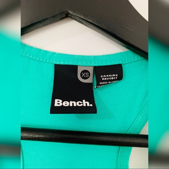 Cute Green Bench Tank - Picture 5 of 6